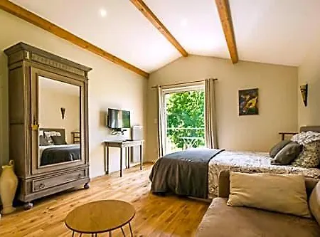La Garde Pile De Fichou Bed & Breakfast