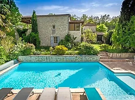 La Garde Pile De Fichou 3*