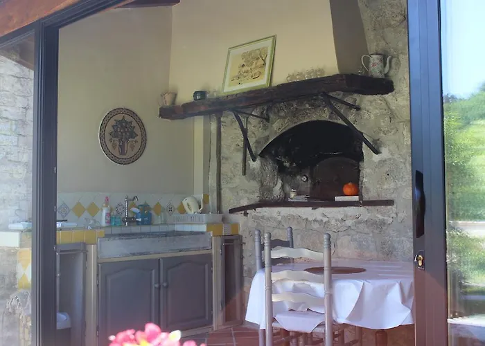 Bed & Breakfast La Garde Pile De Fichou Bajamont